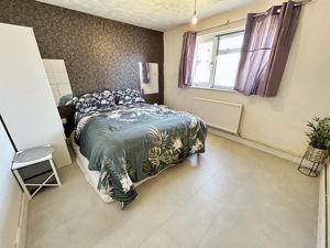 Bedroom- click for photo gallery